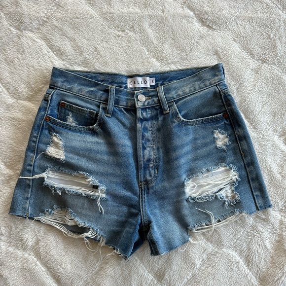 Cello Distressed Jean Shorts - Picture 3 of 6